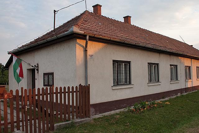 Nagylaposi Klubház